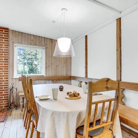 Feriehus Lovely In With Wifi Romo