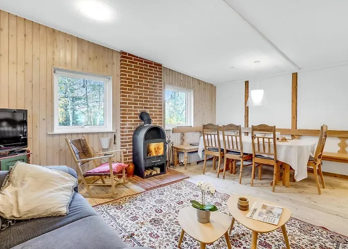 Lovely In With Wifi Holiday home