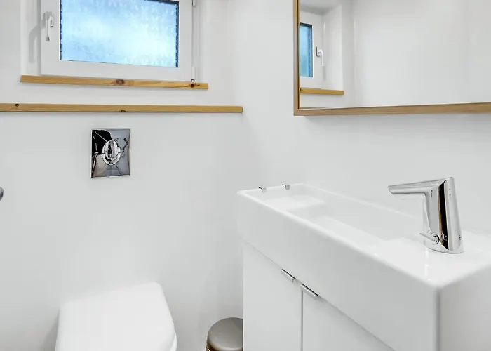 Lovely In With Wifi Romo